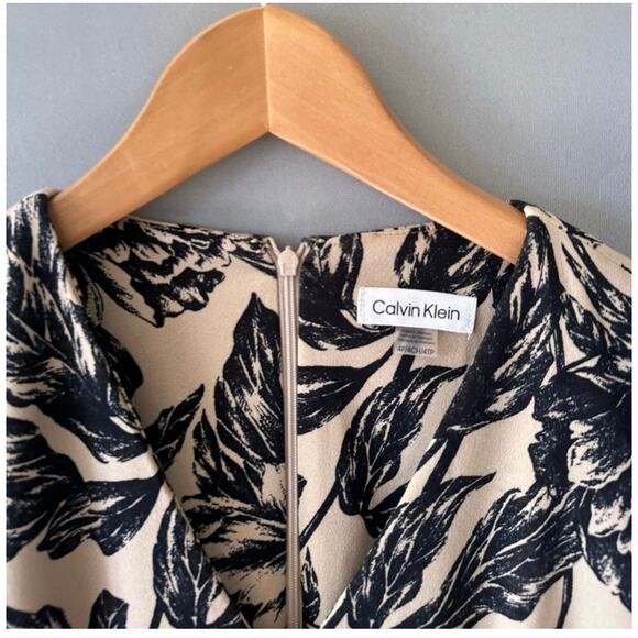 Floral Mini Dress- Size 4P - Picture 5 of 7